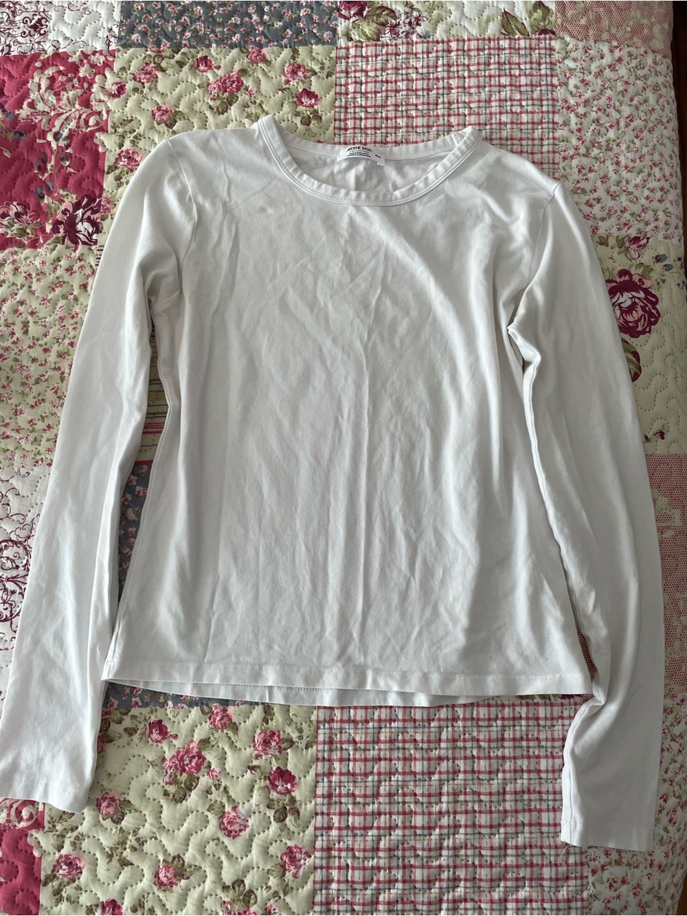 Ardene Basics White Long-Sleeve Crew Neck Tee